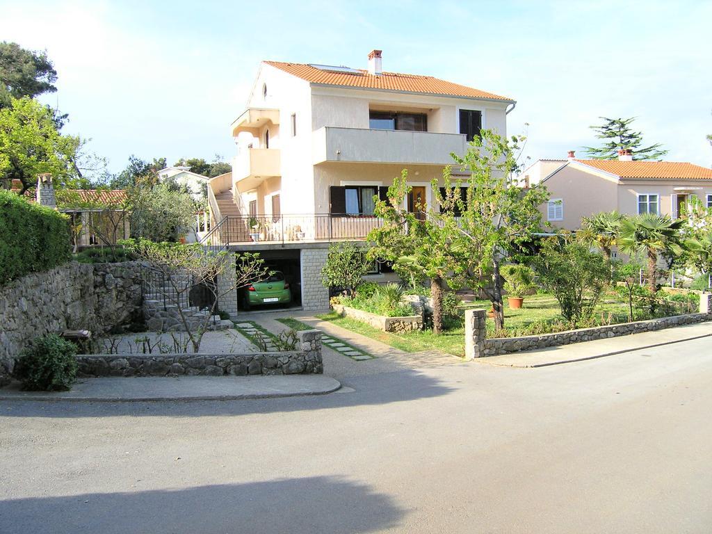 Apartments Ines Krk Town Bagian luar foto