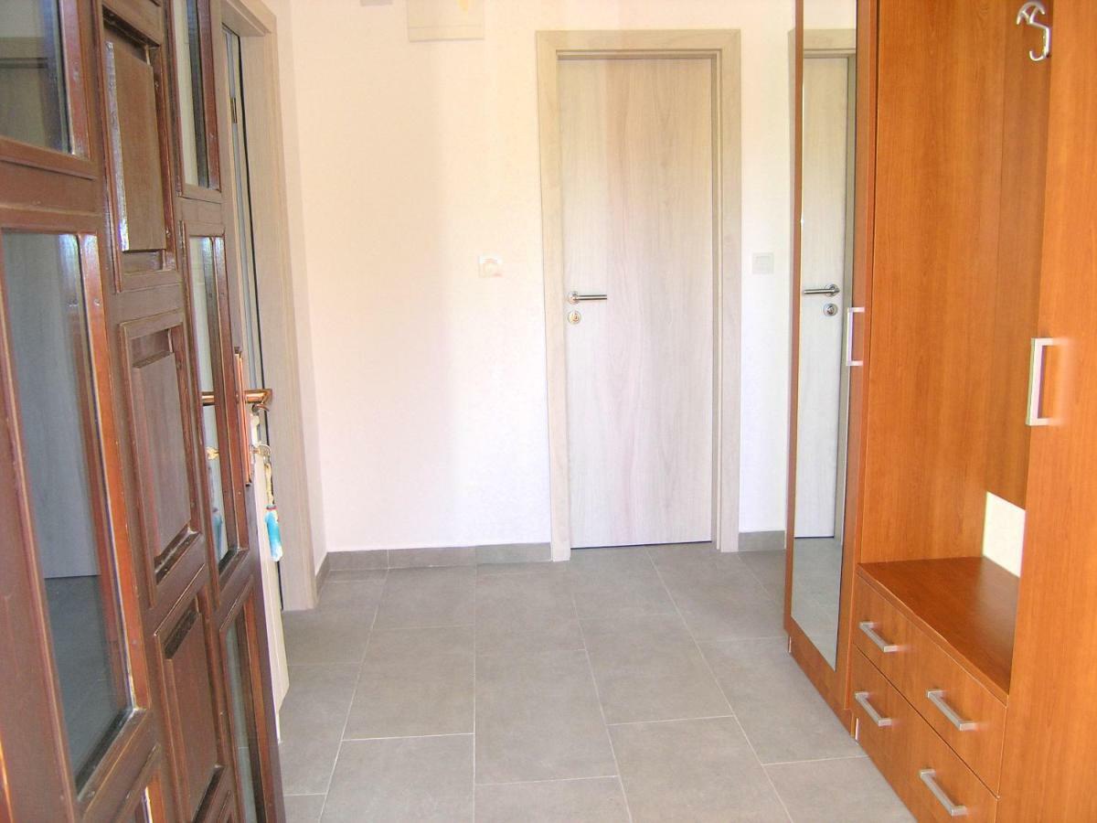 Apartments Ines Krk Town Bagian luar foto